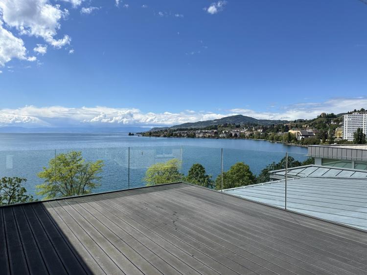 Magnifique attique de 4.5 pièces avec vue lac sur les quais de Montreux